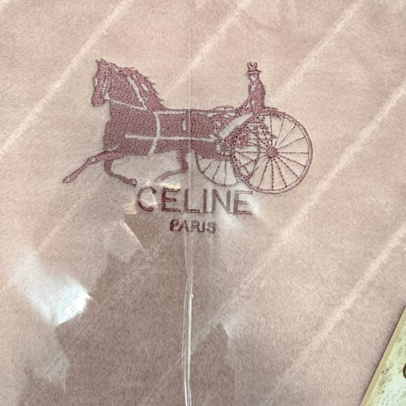 Celine Pink Blanket - Picture 4 of 17